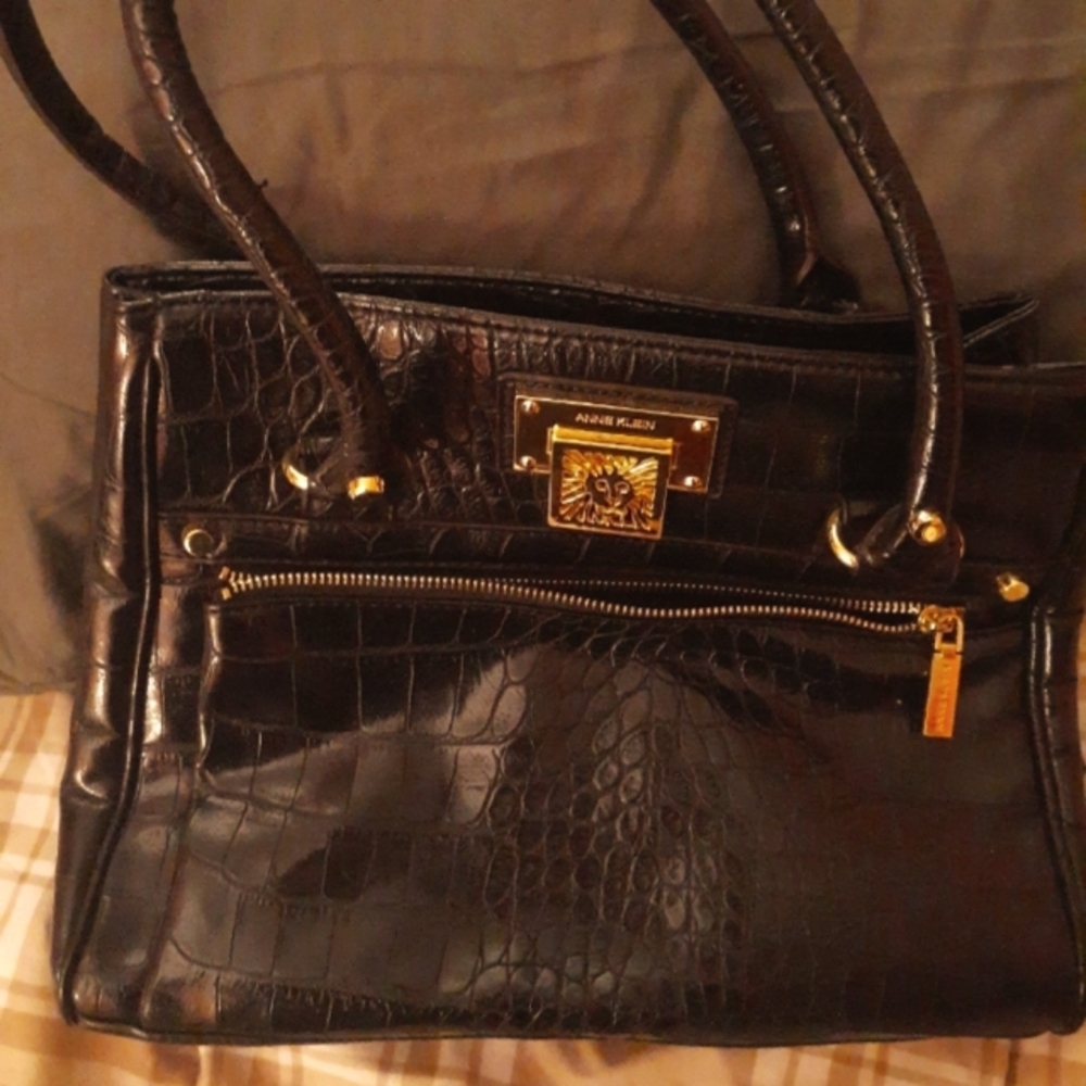 Anne Klein authentic Leather purse
